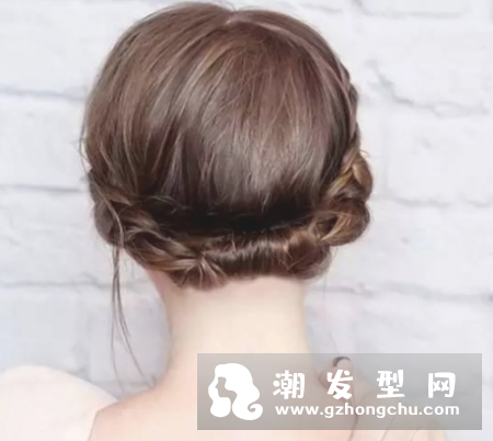 夏天女生怎样扎头发凉快 头发油腻了怎么办