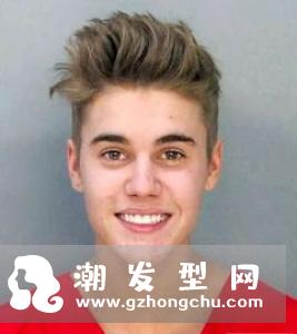 看完日本男生的卷发就别再犹豫！指名这样烫一定没问题