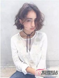 短发凌乱卷怎么打理好看 动态美才是短发该有的样子