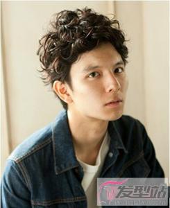 短发发型男生无刘海 打造利落帅气潮男范