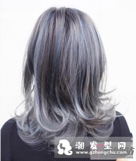 如何判定头皮屑是哪种类型 油性还是敏感别再傻傻分不清