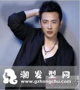 男生子弹头短发发型 经典短发打造帅气潮男