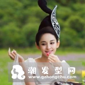 短发凌乱卷怎么打理好看 动态美才是短发该有的样子