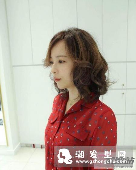 齐肩短发烫发发型 16款超修饰脸型及肩短卷发美翻天