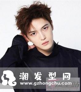 职场男士短发发型 干练清爽做帅气商务男