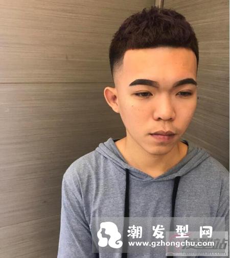 不同款式的纹理剪裁作品