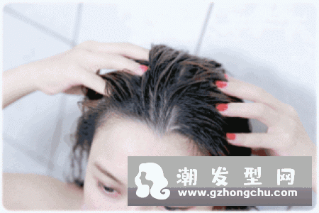 时尚美妆部落客,打算成立服饰品牌,朝电商路线发展