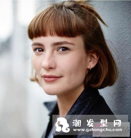 自己在家怎么剪刘海 发型师教你避免踩中修剪刘海地雷！
