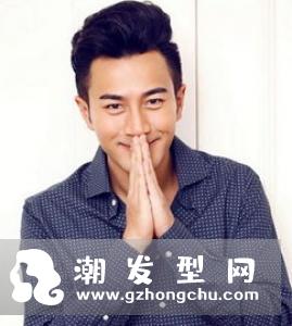 头小的男生可以尝试通过发型来修饰头型,适合比较蓬松显发量的发型