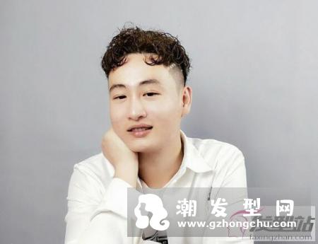 脸大的男生适合什么发型 大脸男士的阳光霸气短发