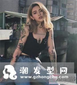 2019最火的中长头发预测 性感齐锁骨烫发惹人注目