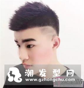 两边铲光男生短发发型 今年剪这款式最帅气