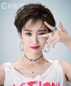 复古发型短发女款 低调质感韵味十足