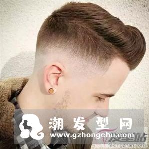 流行必备型男款发型 背梳回梳加油滑超时尚