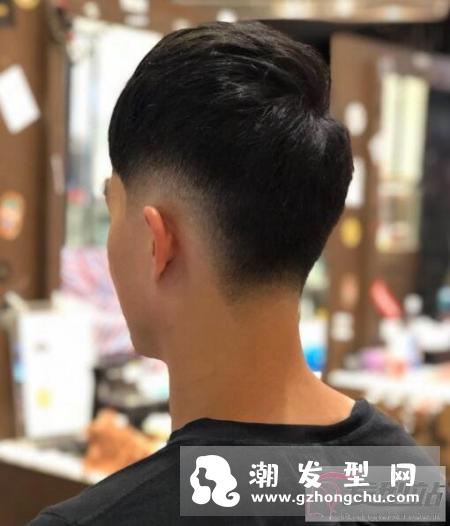 学生发型男生发型 短发除了有气质还非常帅气