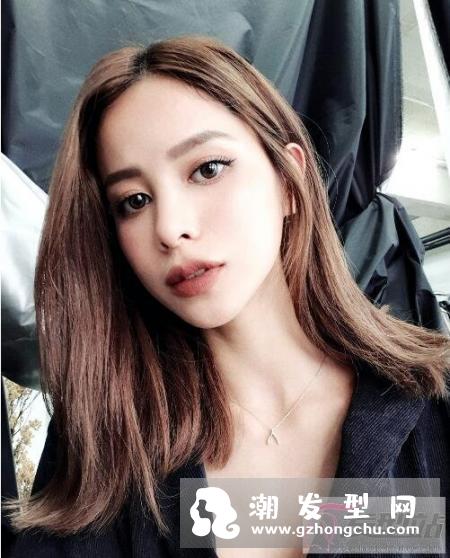 时尚美妆部落客,打算成立服饰品牌,朝电商路线发展