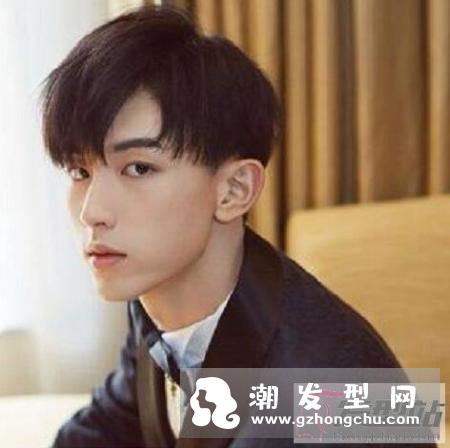 男生留什么发型好看 二八分短发修颜帅气