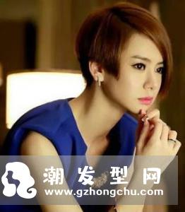 职场干练气质短发女 超显气质十足的御姐范