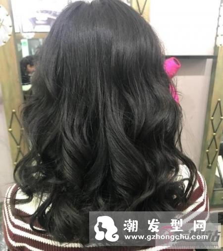 卷发后怎么保持卷度 令头发卷度更持久的小秘诀