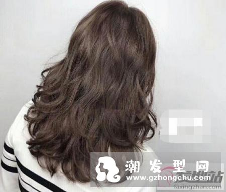 卷发后怎么保持卷度 令头发卷度更持久的小秘诀
