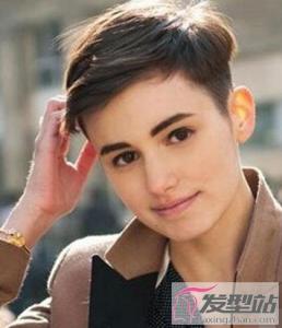 个性女生短发发型 与众不同吸睛又洋气