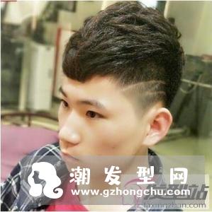 快手同款花子头发型 帅气吸睛一秒变网红