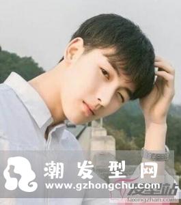 高中生男生发型及名称 清新减龄释放青春魅力