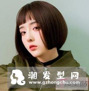 越来越多的女生剪去心爱的长发,换上了清爽干练的短发