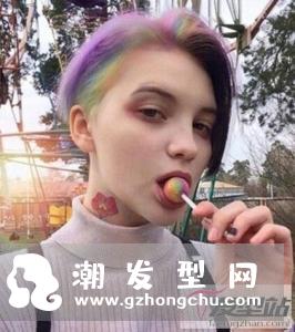 越来越多的女生剪去心爱的长发,换上了清爽干练的短发