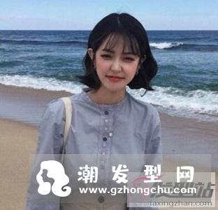 黑色短卷发怎样不老气 不染发也照样年轻显仙气