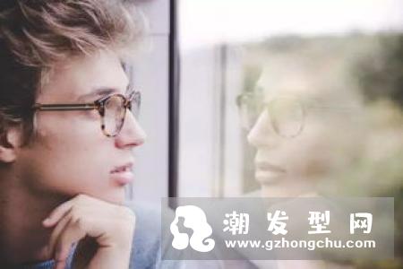 离子烫后第一次怎么洗头发 怎么睡觉头发不变形
