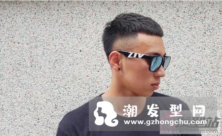 不同款式的纹理剪裁作品