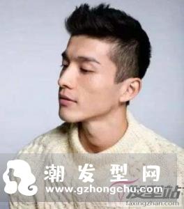 男生小飞机发型 独特吸睛魅力四射