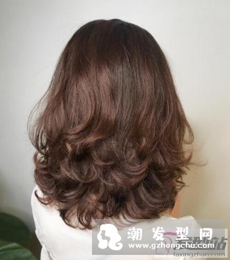 如何判定头皮屑是哪种类型 油性还是敏感别再傻傻分不清