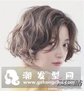 短发凌乱卷怎么打理好看 动态美才是短发该有的样子
