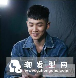 男士碎盖头发型 让帅气和时髦都兼备