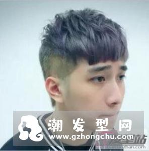 男生蘑菇头怎么留 呆萌减龄尽显青春魅力