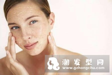 超简单自然卷打理妙招 泡面钢丝头从此失踪！