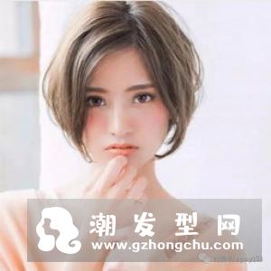女生头发少剪哪款短发好看 超火纹理短发靠平板夹3技巧发量秒UP！