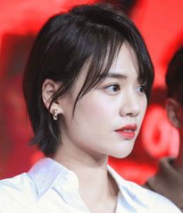 自然好打理的女生短发 简约干练也是一种美