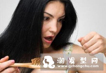 少女脱发严重原因及治疗方法 中西医教你从生活习惯减少脱发