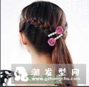夏天女生怎样扎头发凉快 头发油腻了怎么办