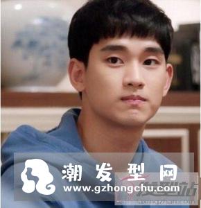 男生圆脸适合什么发型 时尚短发修颜又帅气