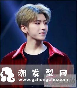 什么发型好看男生00后 帅气阳光短发最显青春活力