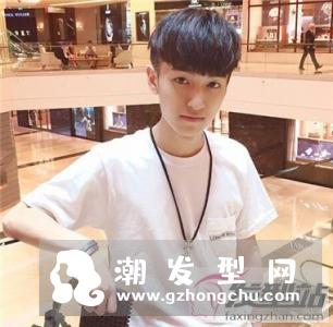 高中生发型男两边短 帅气阳光让青春更闪耀