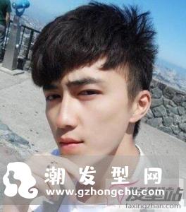 男士碎盖头发型 让帅气和时髦都兼备