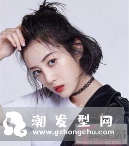 齐脖短发怎么打理 这样弄清新修颜画风唯美