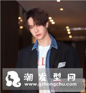 男生四六分心形刘海 别具一格简直帅到爆表