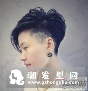 女生侧面剃光短发 洋气吸睛与众不同