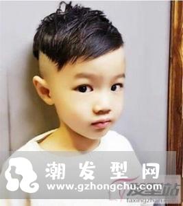 短发发型男阳光寸头 集潮流和清爽于一身非常阳刚